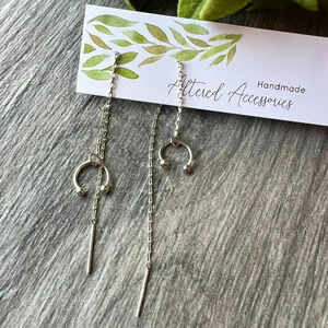 #055 Pull Through Dangle Earring